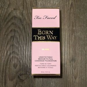 NIB TOO FACED BORN THIS WAY FOUNDATION